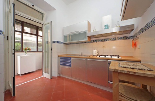Quartiere XV Della Vittoria Apartment | Clodia, 1 Br Flat With Private Garden By Halldis