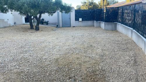 Aramon Villa | CLOS DES ROMPUDES