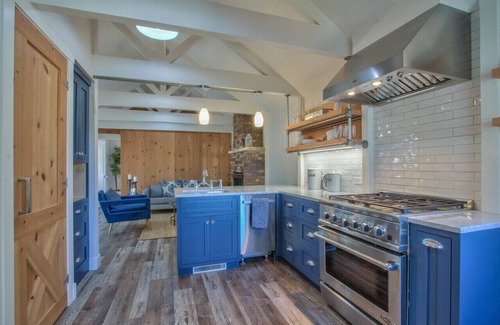 Pacific Grove House | Close to Aquarium and Walk to Lovers Point