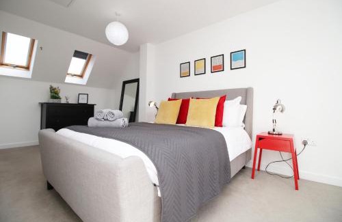 St. Thomas Apartment | Close to City 3-Bed Townhouse & Parking