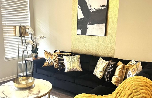 Lazybrook/Timbergrove Apartment | close to downtown houston-free gated parking