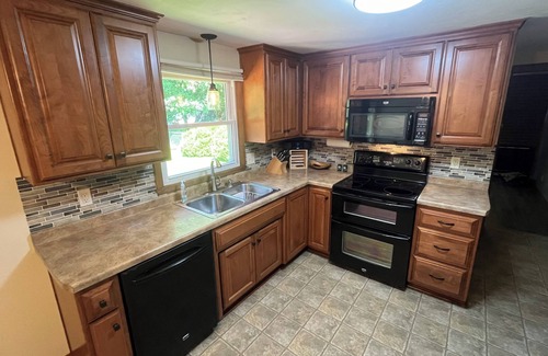 Green Bay House | Close to Lambeau, Resch, & Titletown