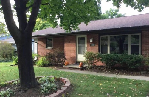 Green Bay House | Close to Lambeau, Resch, & Titletown