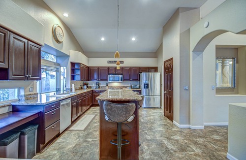 Foothills House | Close to South Mountain Preserve | Private Pool | Quiet Neighborhood | Jetted Tub | Outdoor TV