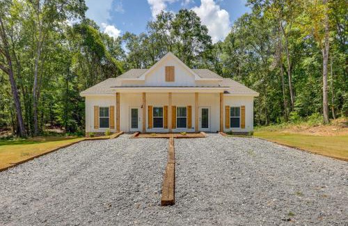 Millbrook Apartment | Close to Sports Complex Modern Millbrook Duplex!