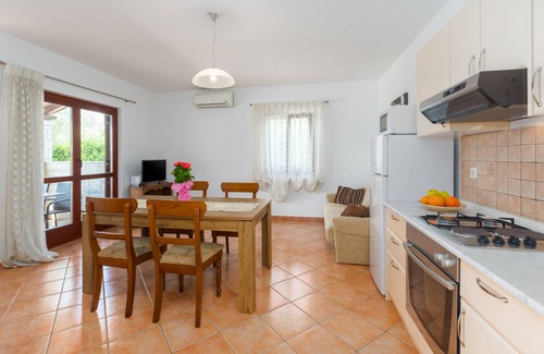 Cervar Apartment | Close to the beach, with pool, air conditioned, quiet location