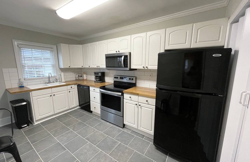 Summerville House | Close to the Medical District and Augusta National