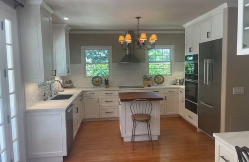 St. Helena House | Close to town, 2-car garage, landscaped rear patio with spa, outdoor kitchen.