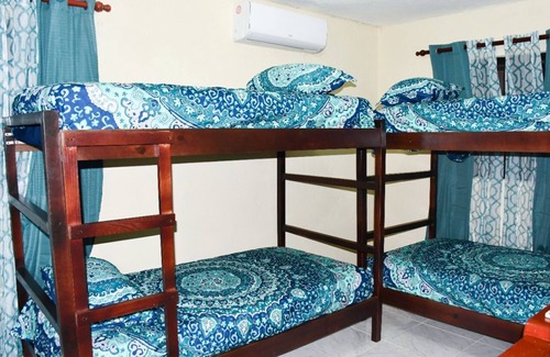 Honduras House | Closed to all attractions