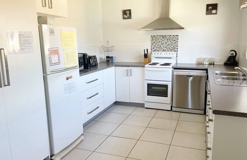 Bongaree Apartment | Cloud 8!