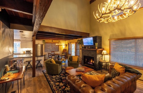 Green Valley Lake Cabin | Cloud Atlas, Sledding, Disc Golf, Dog Friendly, Games!
