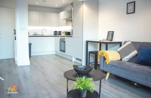 Hemel Hempstead Apartment | Cloud Loft – A Stylish Romantic Retreat in Hemel Hempstead