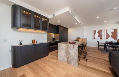 Melbourne Central Business District Apartment | Cloud Nine with Pool Gym and inner city parking for two cars