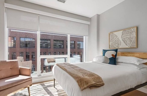 Gold Coast Apartment | Cloud9 | Gold Coast Historic District | The Lloyd