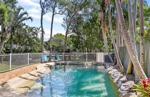 Noosaville House | Clouds End - Walking Distance to Noosa River, Shops & Restaurants