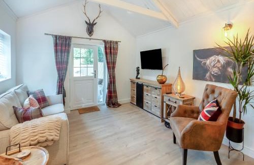 Liverton House | Clouds Hill Lodge