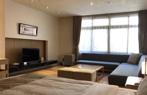 Ren'ai Hotel | Cloudshometown