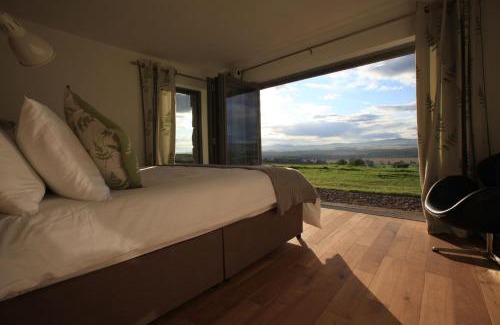 Forfar House | Clova