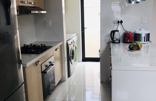 Greater Johannesburg Metropolitan Area Villa | Cluster 59 Issa