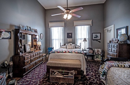 Harperville Bed & Breakfast | Clyde and Marie's Bed & Breakfast