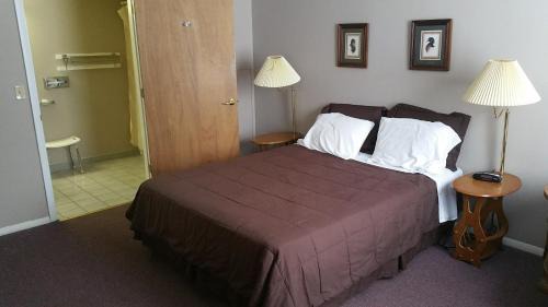 Wellsboro Hotel | Coach Stop Motel