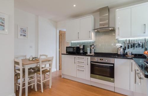 Sandwich House | Coachman's Cottage - Ukc2773