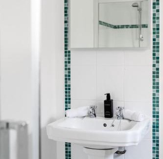 Bexhill-on-Sea Bed & Breakfast | Coast B&B