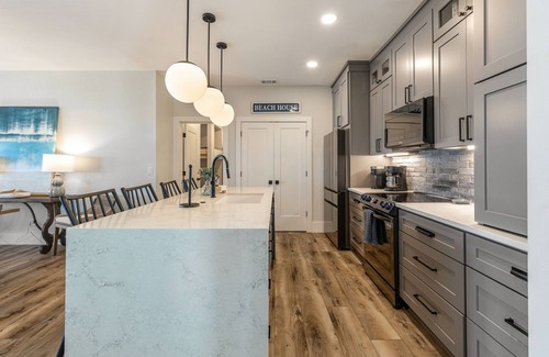 Melrose on the Beach House | Coastal Carolina Cottage- Oceanfront sleeps 20!