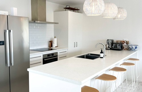 Karkari Peninsula House | Coastal Charm Escape, walking distance to beach!