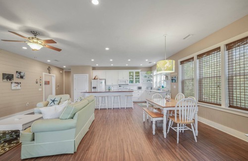 Panacea House | Coastal Charm – Where the Coast Feels Like Home