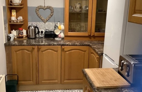 Goodwick Cottage | Coastal Cottage, 3BR,Wi-Fi, Parking, Enclosed Garden, Fishguard & Goodwick