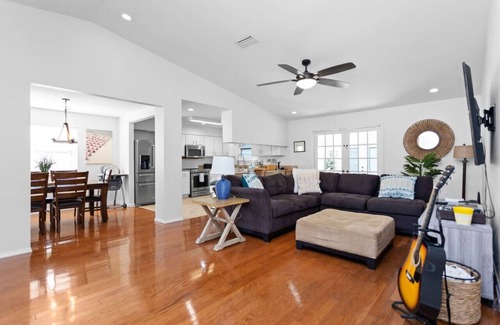Fort Walton Beach House | Coastal Escape: Heated Pool, Hot Tub, Grill!