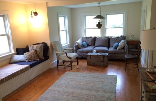 Brooksville House | Coastal Farmhouse - Walk to Harbor & Village. Boat Mooring Included.