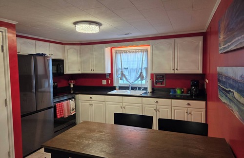 Atlantic Beach House | Coastal Getaway Just Steps to Sand, Pier, Fishing & The Best Dining in the area!