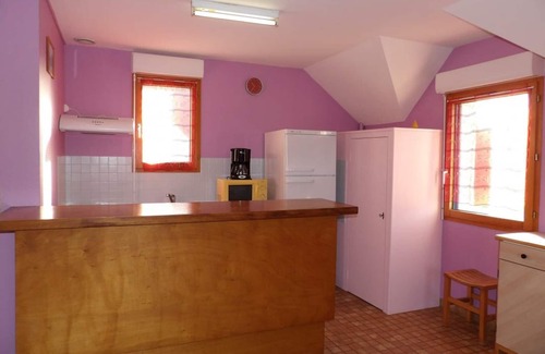 Surtainville Cottage | Coastal Haven: 2BR Home, WiFi, BBQ, Pet-Friendly, Steps from Beach