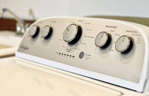 Federal Way House | Coastal Haven Seaside Serenity Retreat