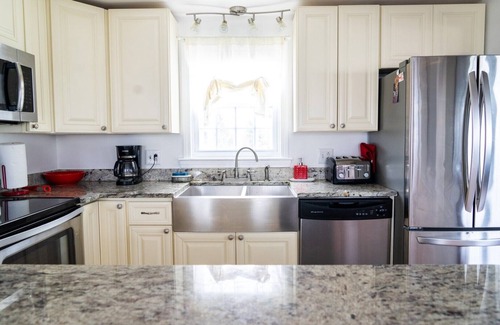 Biddeford House | Coastal home on Hills Beach Saco River UNE nearby Old Orchard Kennebunkport