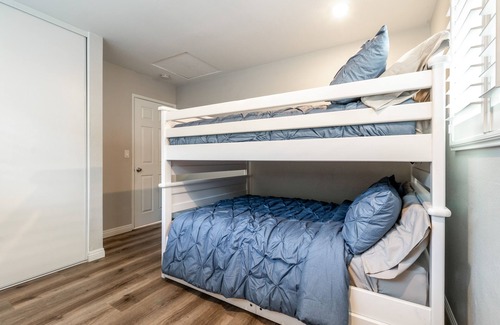 Oceanside House | Coastal Home Perfect for Large Families and Groups of Friends