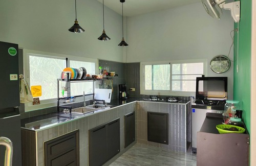 Ko Chang House | Coastal house near the beach, AC, peaceful, great location, outdoor restaurant.