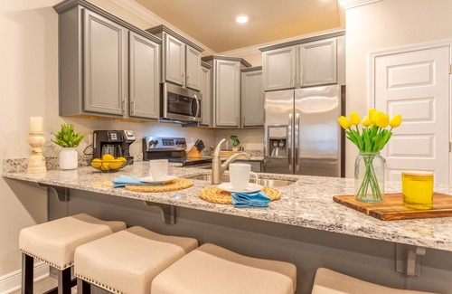 South Pensacola House | *Coastal Luxury & Comfort* Best location