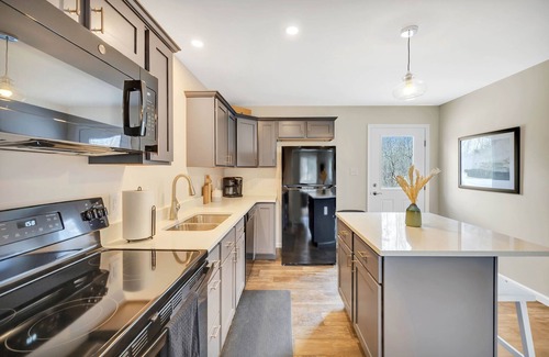 Ellsworth Apartment | Coastal Maine Escape