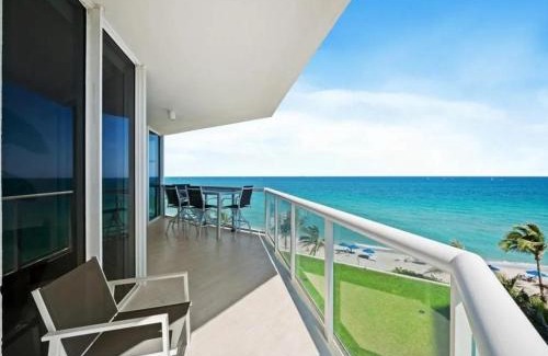North Beach Apartment | Coastal Masterpiece With Panoramic Ocean Views