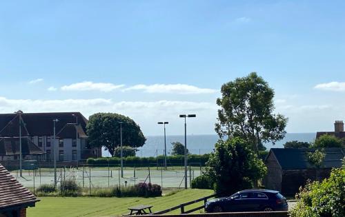 Felixstowe House | Coastal Mews House close to Beach