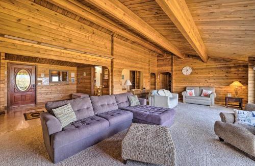 Warrenton House | Coastal Oregon Retreat with Grill 11 Mi to Astoria!