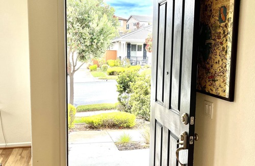 Seaside House | Coastal Retreat 2300 SF+, 60 day minimum stay