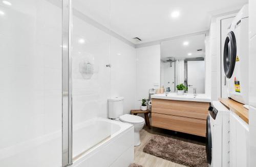 Bilinga Apartment | Coastal Retreat at Bilinga Beach, Ocean Views