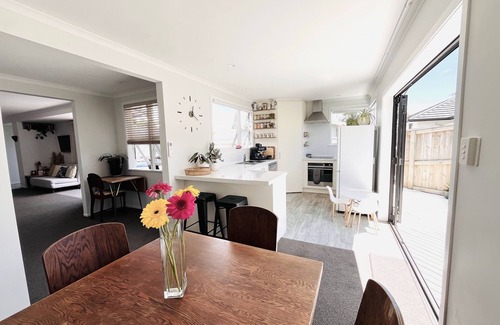 Papamoa Beach House | Coastal Sanctuary : Easy walk to Papamoa Beach : n2in1 Family Home + Guest Suite