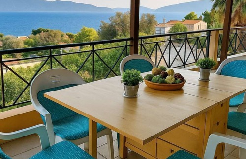 Paradise Beach House | Coastal Sea Charm - Sandi & Phil Home