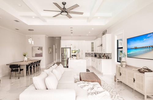 Naples Park House | Coastal Sol by Boutiq