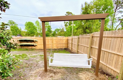 Morehead City RV Rental | Coastal Tiki Hideaway: Campsite #2, 30 Amp, Full Hook-up